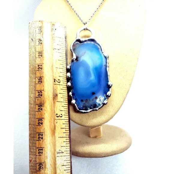 Gothic Blue agate crystal necklace - Picture 12 of 12